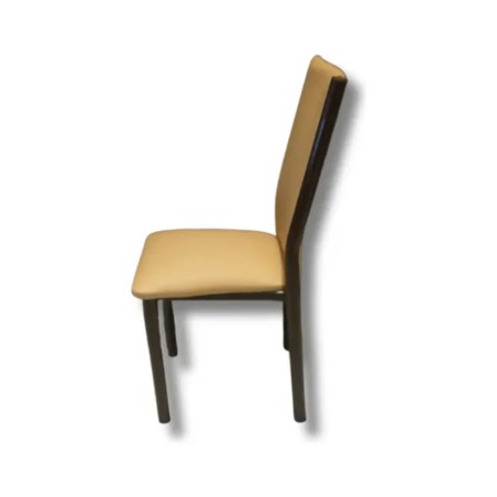 Silla de Comedor Dakot Tirea Caño 1 1/2" Tapizada en Cuerina